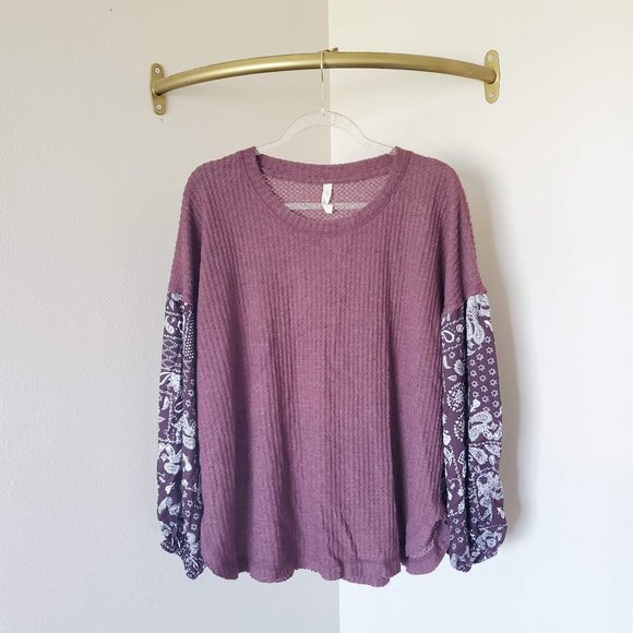 Wishlist Waffle Knit Printed Sleeve Blouse M